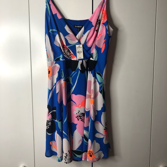 NWT Express Mini Dress 💕 - Picture 2 of 5